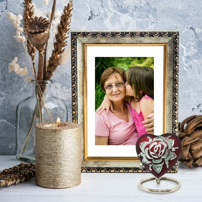 Red Rose - Heart Shaped Keepsake Urn - Image 5