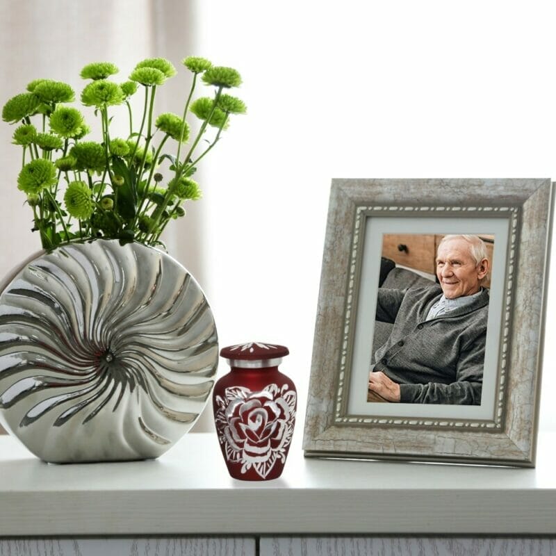 Red - Rose Small Keepsake Urn - Image 7
