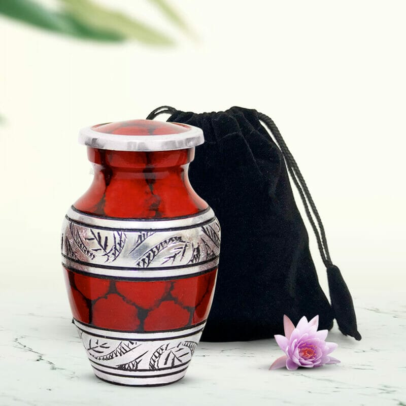 Red Marble Effect Keepsake Urn Set of 4 - Image 7
